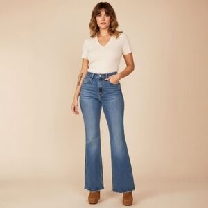 Levi's 70s High Rise Flare Jeans - Wide Leg Retro Denim Festival Style - Size 32